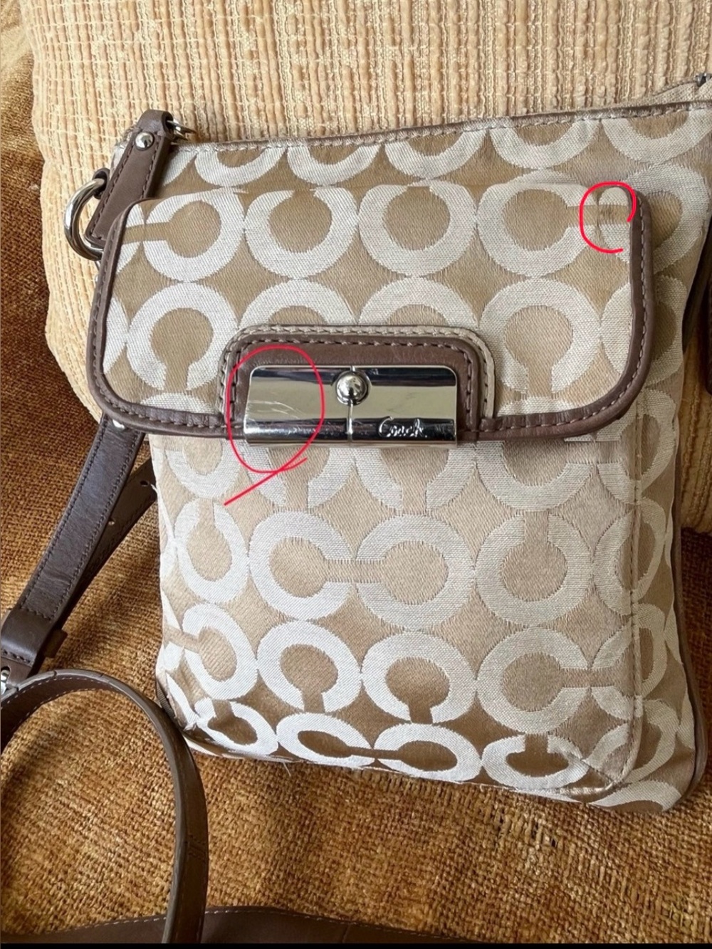 Coach 🤎🤍 Beige Tan Signature Op Art Crossbody Vintage EUC - Picture 11 of 11